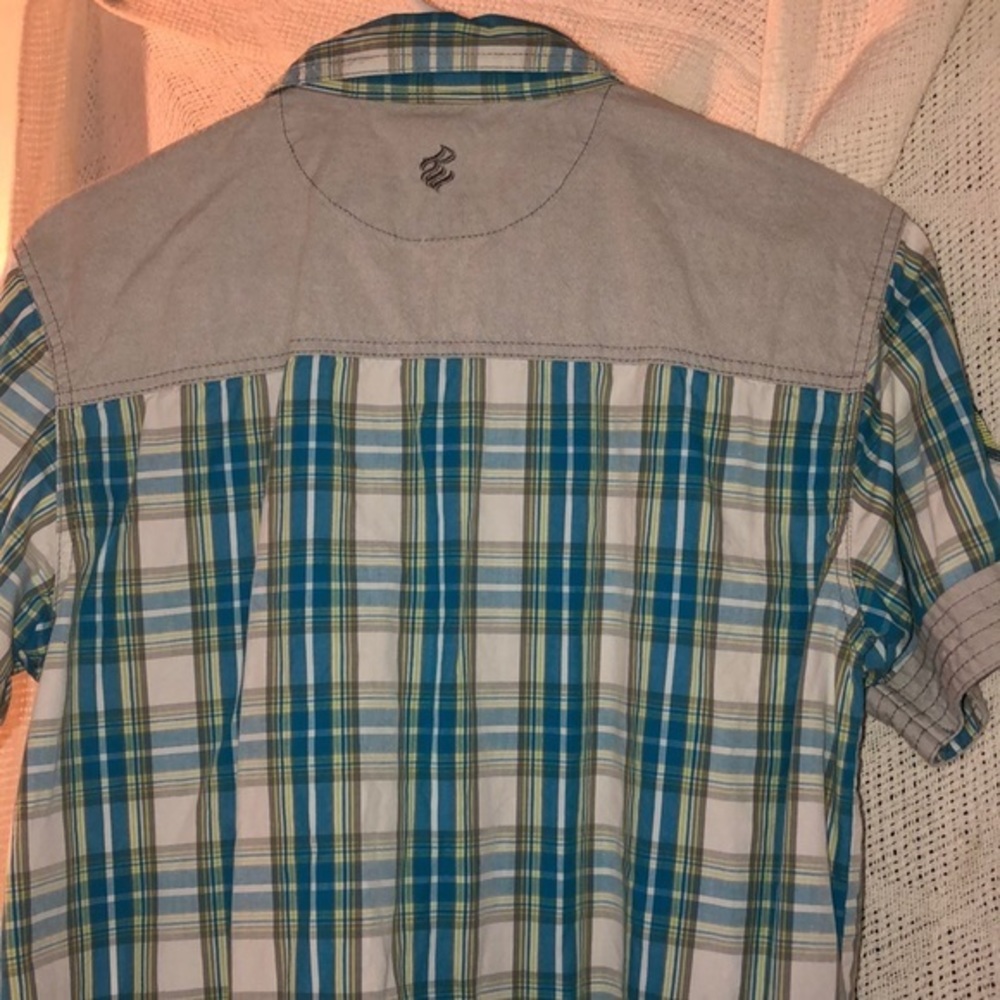 Boys Rocawear button down shirt - Picture 5 of 6